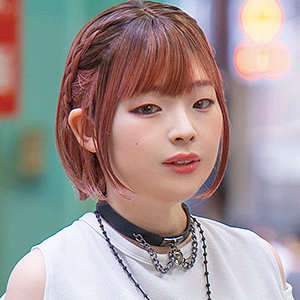 ひなさん【ビニ本本舗】 琥珀ひな